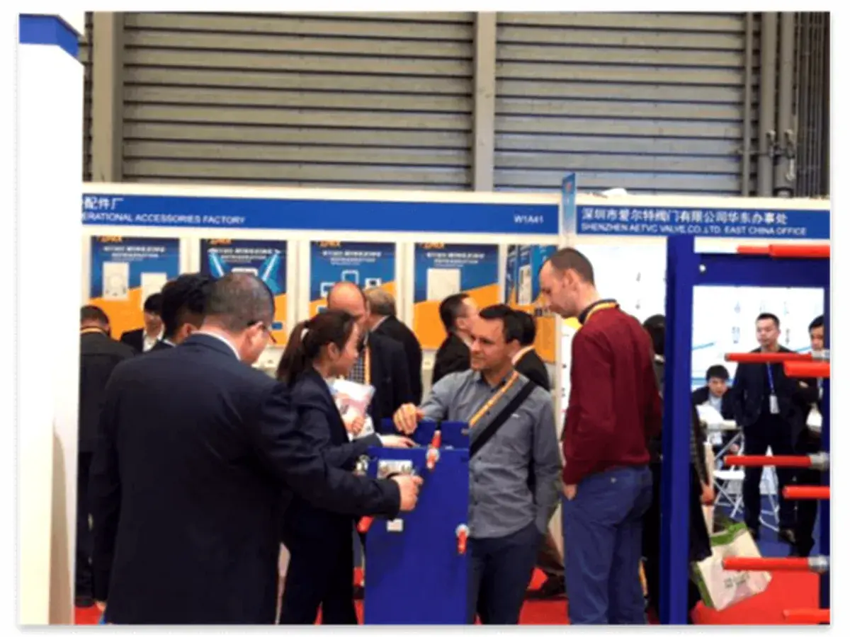 Heat exchanger demonstration at industry trade show